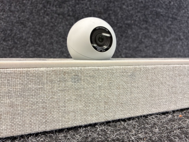 1559956-2 Videokonferens- och soundbar-enhet med integrerad kamera AMX ACV-5100GR-EK