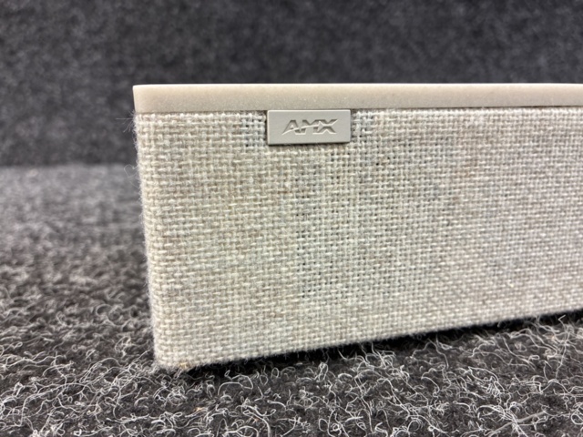 1559956-4 Videokonferens- och soundbar-enhet med integrerad kamera AMX ACV-5100GR-EK