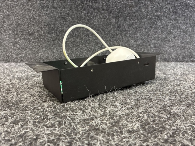 1559986-9 Takmonterad konferensmikrofon Vaddio CeilingMIC Interface Box