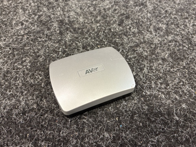 1559987-2 Conference hub Aver V8U0A