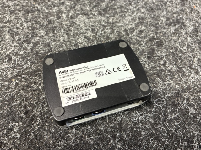 1559987-3 Conference hub Aver V8U0A