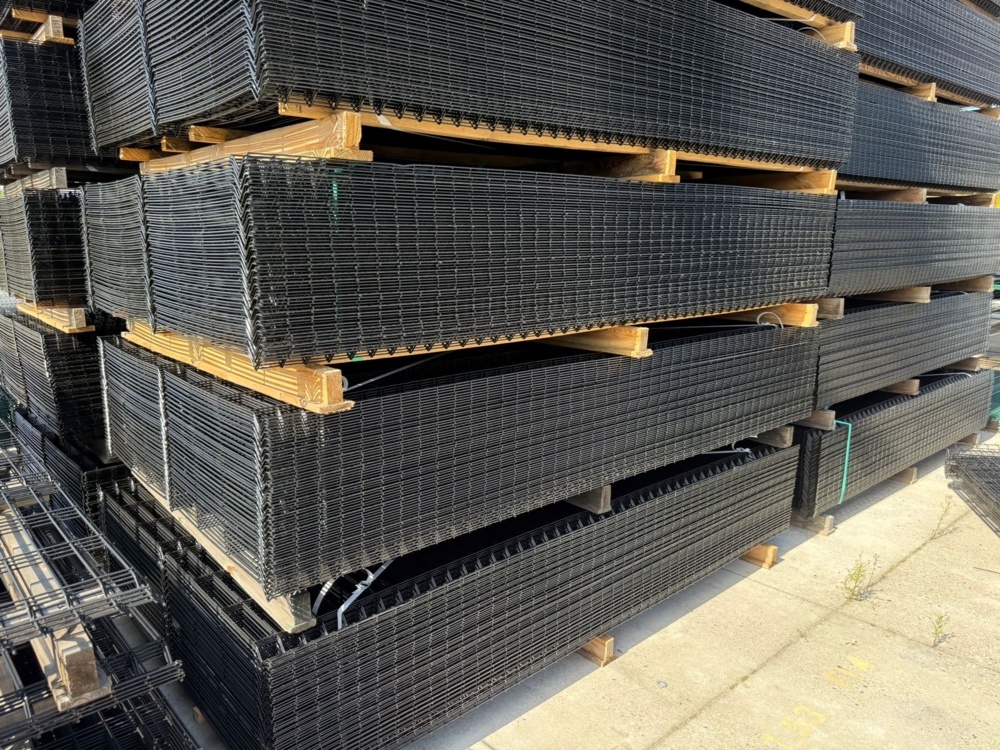 1560014-2 Complete package of panel fence, 600 running meters