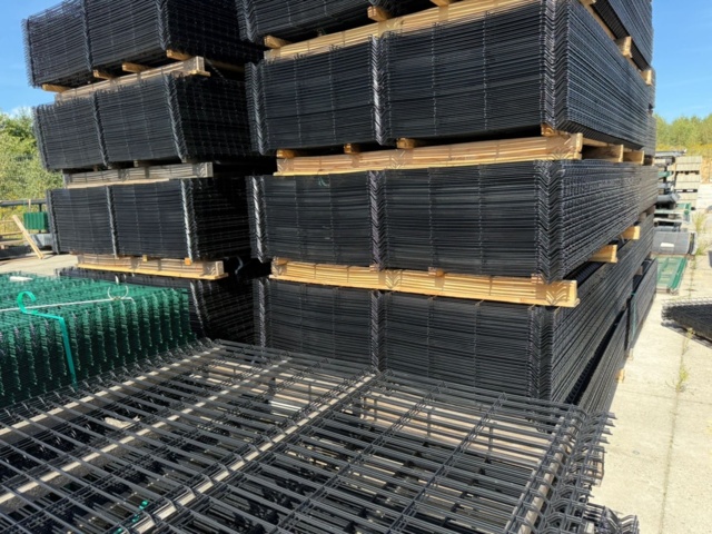 1560014-5 Complete package of panel fence, 600 running meters