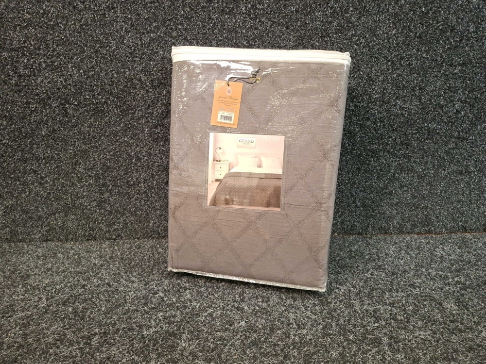 1560220-2 Överkast Grand Design Dunblane Grey Bedspread - 260x260 cm