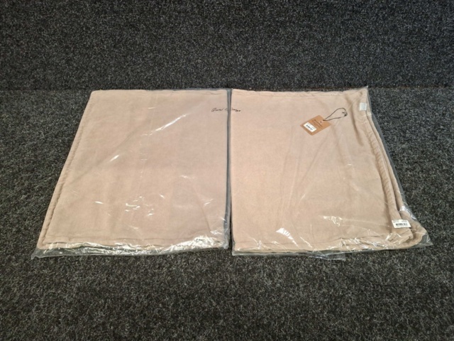 1560236-2 2 st Kuddfodral Grand Design Velour Sand - 50x90 cm