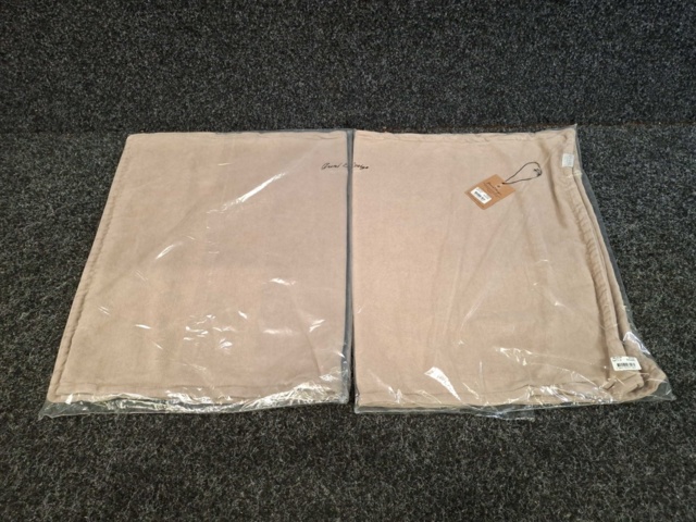 1560236-3 2 st Kuddfodral Grand Design Velour Sand - 50x90 cm
