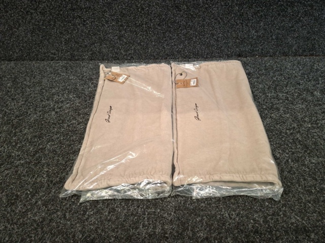 1560403-3 2 st Kuddfodral Grand Design Velour Sand - 50x50 cm