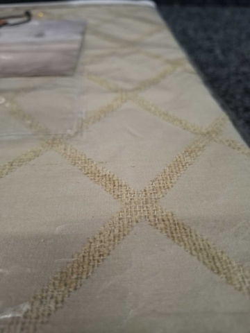 1560147-5 Överkast Grand Design Dunblane Sand Bedspread - 180x260 cm