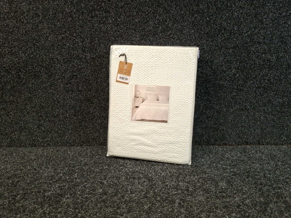 1560254-2 Bedspread Grand Design Waffle White - 180x260 cm