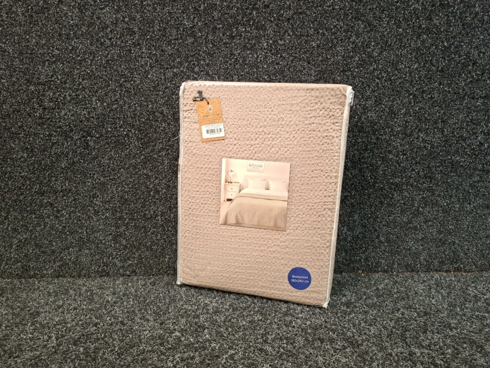 1560277-2 Bedspread Grand Design Waffle Taupe - 180x260 cm