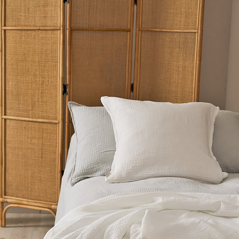 1560409-1 2 st Kuddfodral Grand Design Breeze White - 50x50 cm