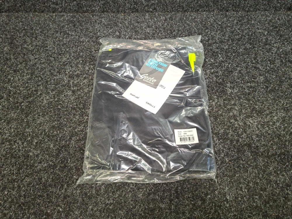 1560445-2 5 st Servicebyxor Gesto Pure G517 Klass 1, Strl D96