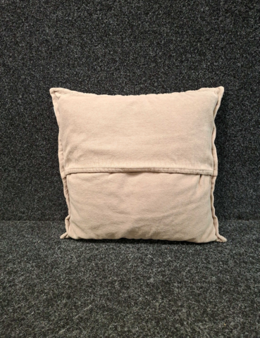 1560403-9 2 st Kuddfodral Grand Design Velour Sand - 50x50 cm