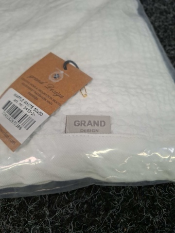 1560390-4 2 st Kuddfodral Grand Design Waffle White - 50x50 cm