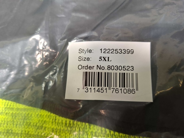 1560596-4 2 st Sweatshirtjackor Gesto Explore Stickad Gul/Svart, Strl 5XL