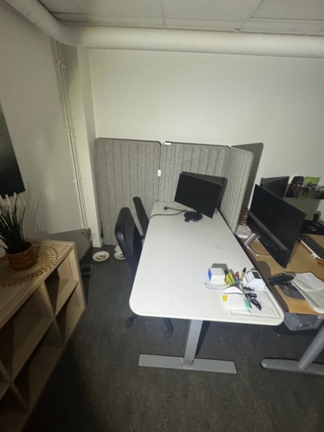 1406013-3 Office with 2 workplaces