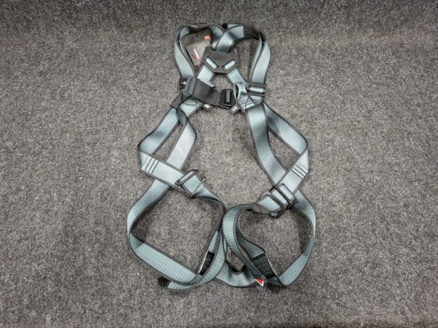 1561078-1 Helsele Cresto Harness 1115, Onesize