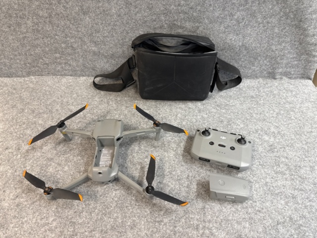 Drönare med fjärrkontroll – DJI Mini 2