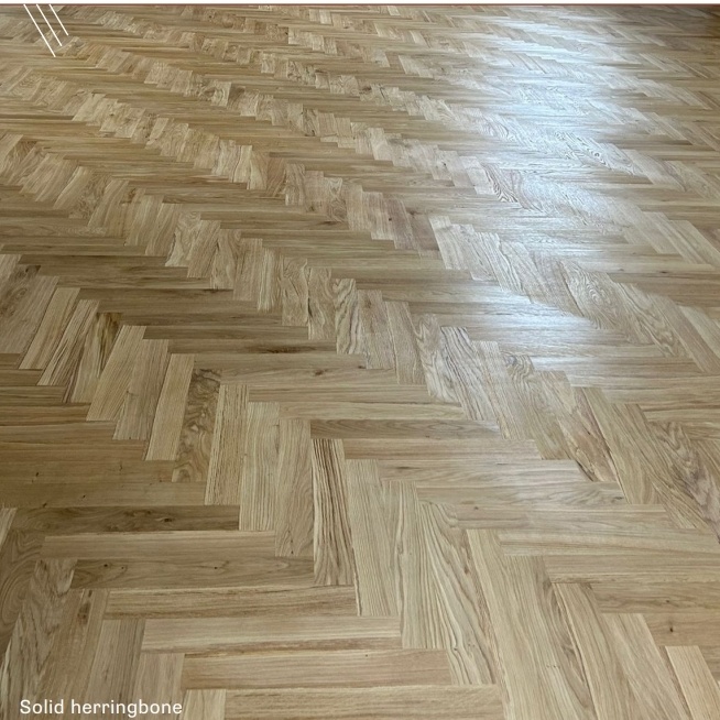1561435-1 Solid oak herringbone parquet 408x68x16mm (approx. 89.64 sq m)