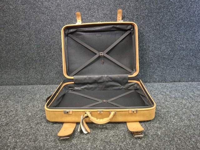 1561521-7 Suitcase Göinge bag