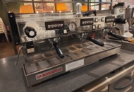 1485488 Espressomaskin med tillbehör - La Marzocco Linea 3AV