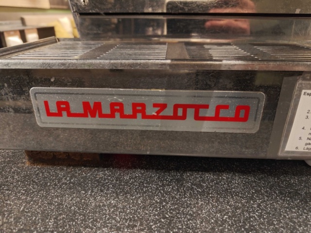 1485488-5 Espressomaskin med tillbehör - La Marzocco Linea 3AV