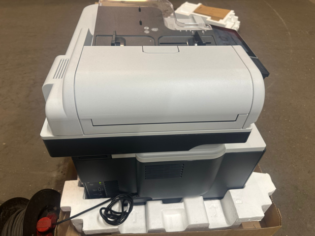 1493021-10 Skrivare HP LaserJet 700 color MFP M775dn med tillbehör