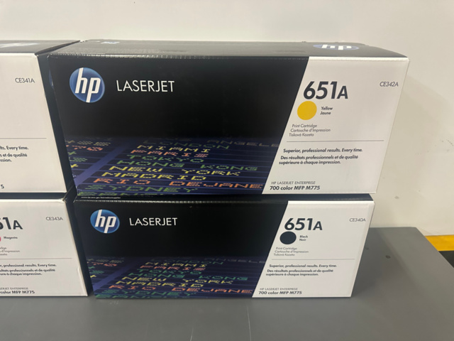 1493021-22 Skrivare HP LaserJet 700 color MFP M775dn med tillbehör