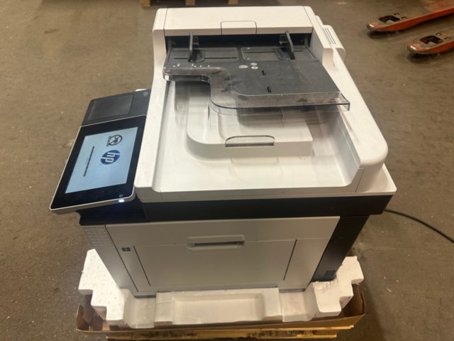 1493021-8 Skrivare HP LaserJet 700 color MFP M775dn med tillbehör