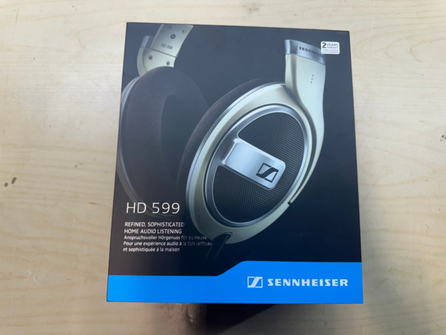 1493025-2 Hörlurar Sennheiser HD 599 & Sony WH-1000X M3