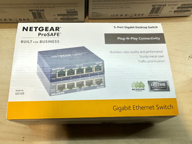 1493027-2 Switchar Netgear ProSafe GS105 3st