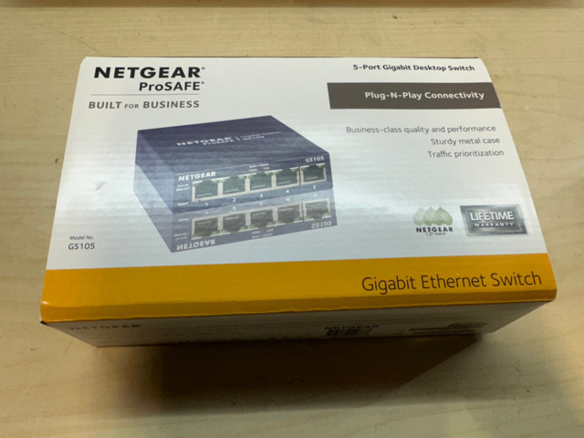 1493028-2 Switchar Netgear ProSafe GS105 3st