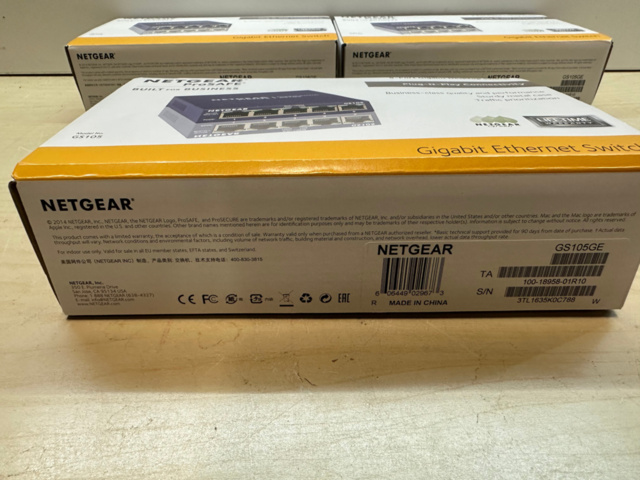1493028-3 Switchar Netgear ProSafe GS105 3st