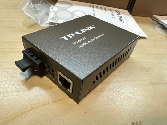 1561815-9 Gigabit Media converter TP-Link MC200CM 2st