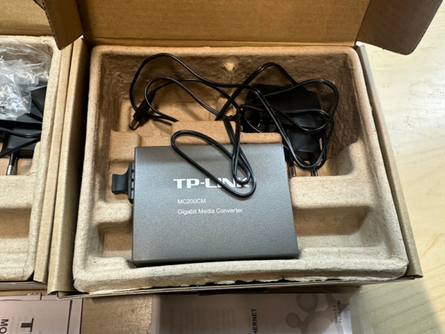 1561815-3 Gigabit Media converter TP-Link MC200CM 2st