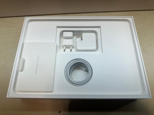 1561816-9 Apple MacBook 12" 512GB