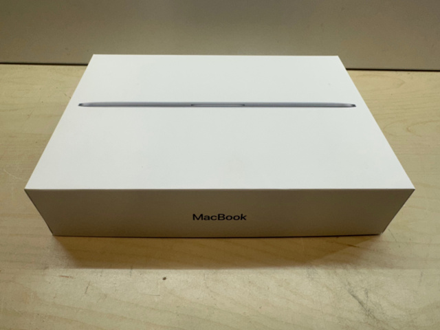 1561816-2 Apple MacBook 12" 512GB