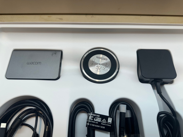 1561817-9 Ritplatta Wacom Cintiq PRO 16"