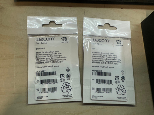 1561817-23 Ritplatta Wacom Cintiq PRO 16"