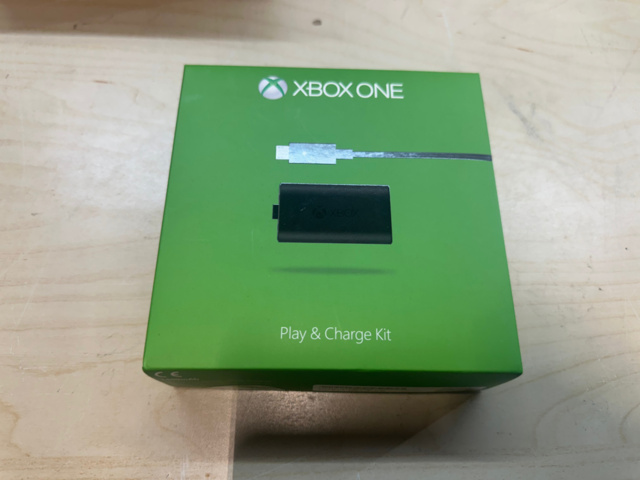 1561821-11 EBOX ELITE Wireless Controller med tillbehör