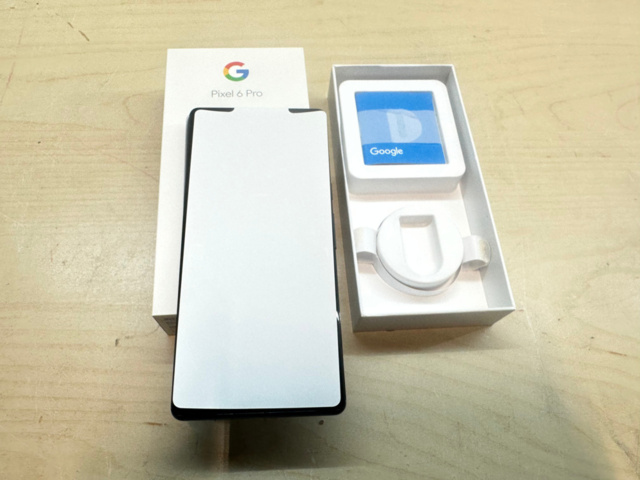 1561823-4 Mobiltelefon Google Pixel 6 PRO (128GB)