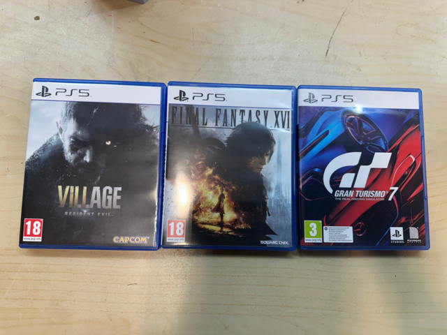 1561831-11 Sony PlayStation 5 med tillbehör