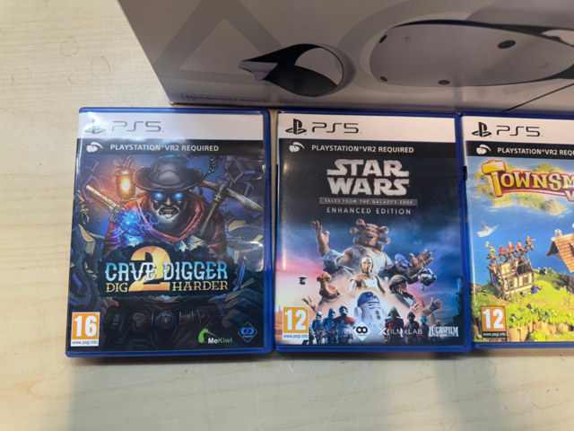 1561832-8 Sony Playstation VR2 med spel