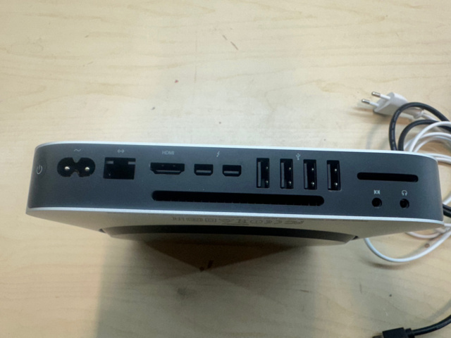 1561833-3 Apple Mac mini
