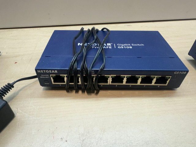 1561835-8 Switchar Netgear ProSafe 7st