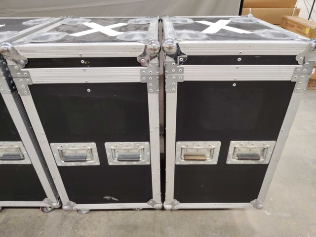 1561140-5 Flightcase, 5 st - för strålkastare mm, hjul på 4 st och skuminredning