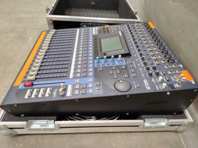 1561143-3 Digital mixer - Yamaha 01V96, flightcase