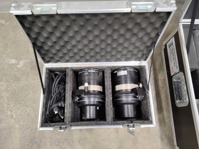 1561144-5 Projektor med 2 st linser- Panasonic DW 7000 6000 ANSI 16:9 WXGA, DLP