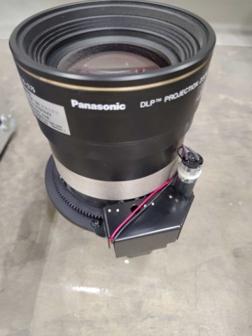 1561144-12 Projektor med 2 st linser- Panasonic DW 7000 6000 ANSI 16:9 WXGA, DLP