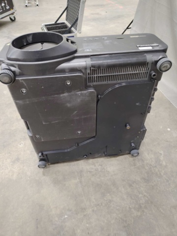 1561144-25 Projektor med 2 st linser- Panasonic DW 7000 6000 ANSI 16:9 WXGA, DLP